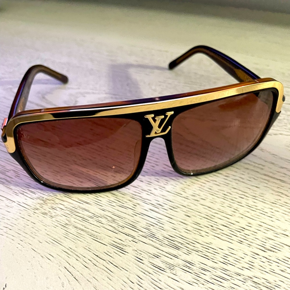 LV sunglasses
